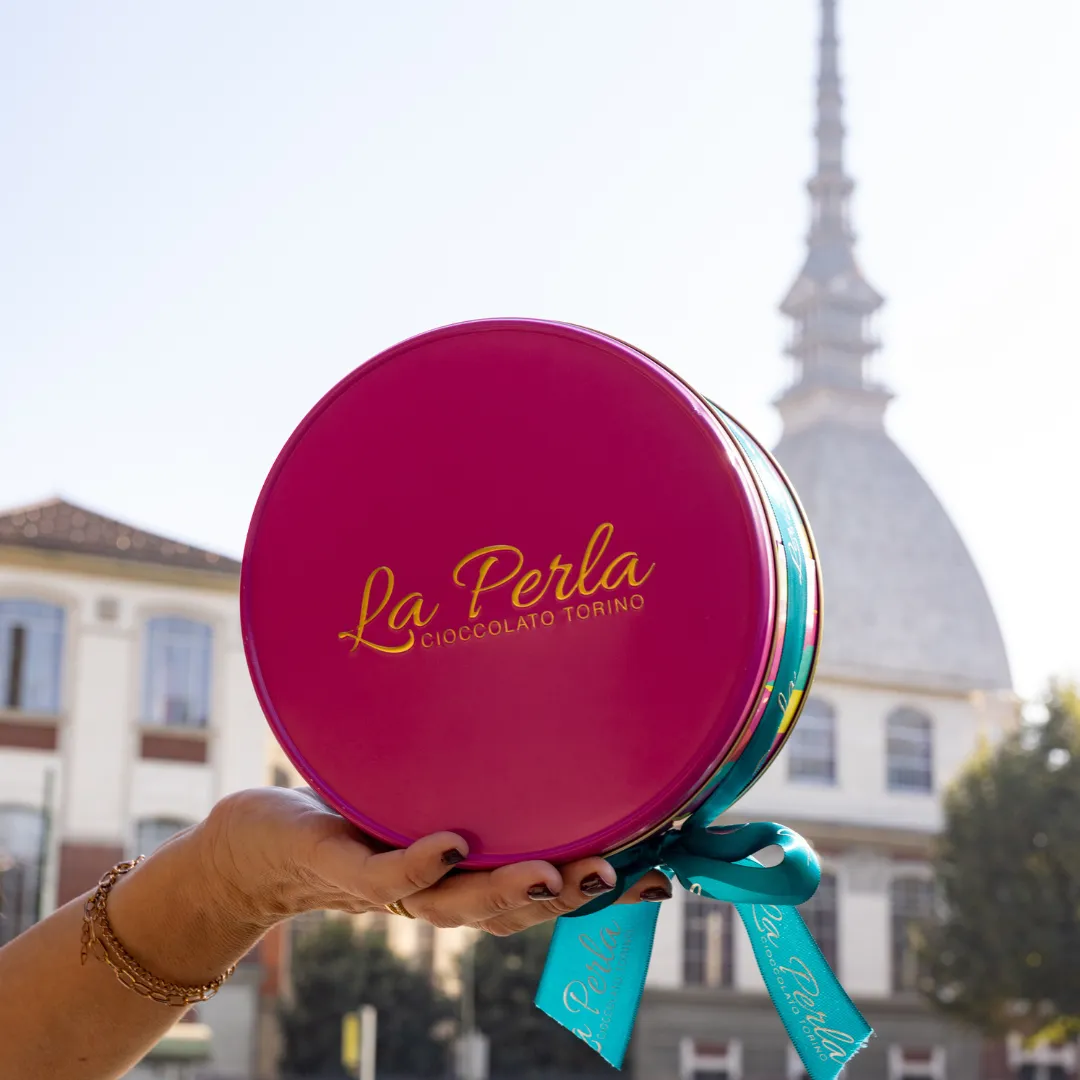 La Dolce Vita. Assorted chocolate truffles. Tin box 300g - Image 2